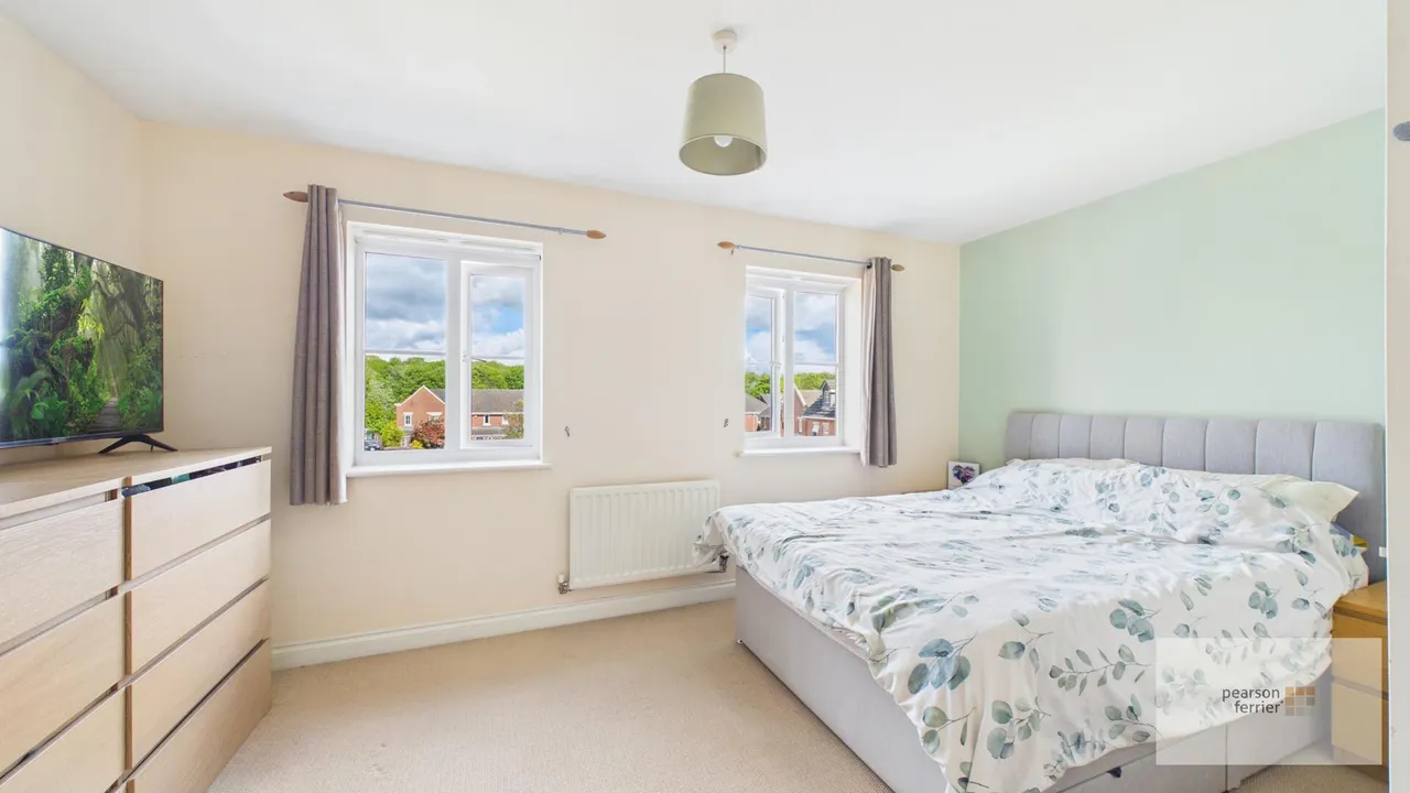 Kenyon Crescent, Bury, BL9 6WH, photo 7