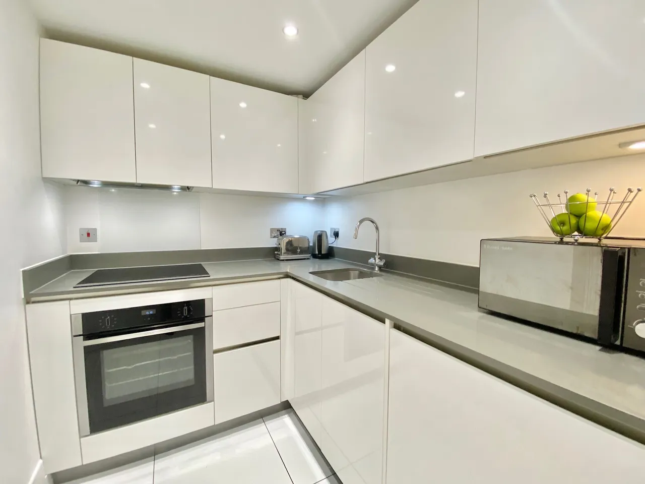 London Road, Aston Clinton, AYLESBURY, photo 9