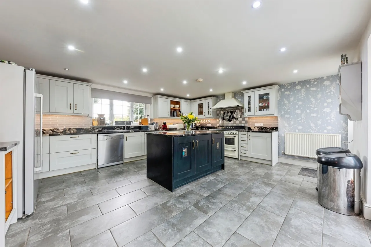 Burnmoor Lane, Egmanton, NG22, photo 9