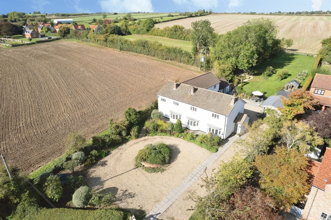 Burnmoor Lane, Egmanton, NG22, photo 2