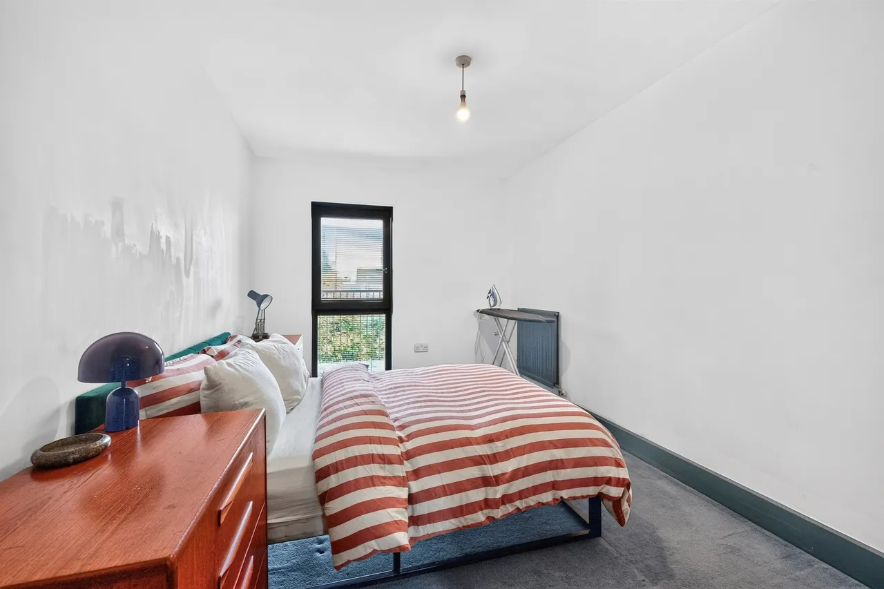 Coopers Road, London, SE1, photo 12