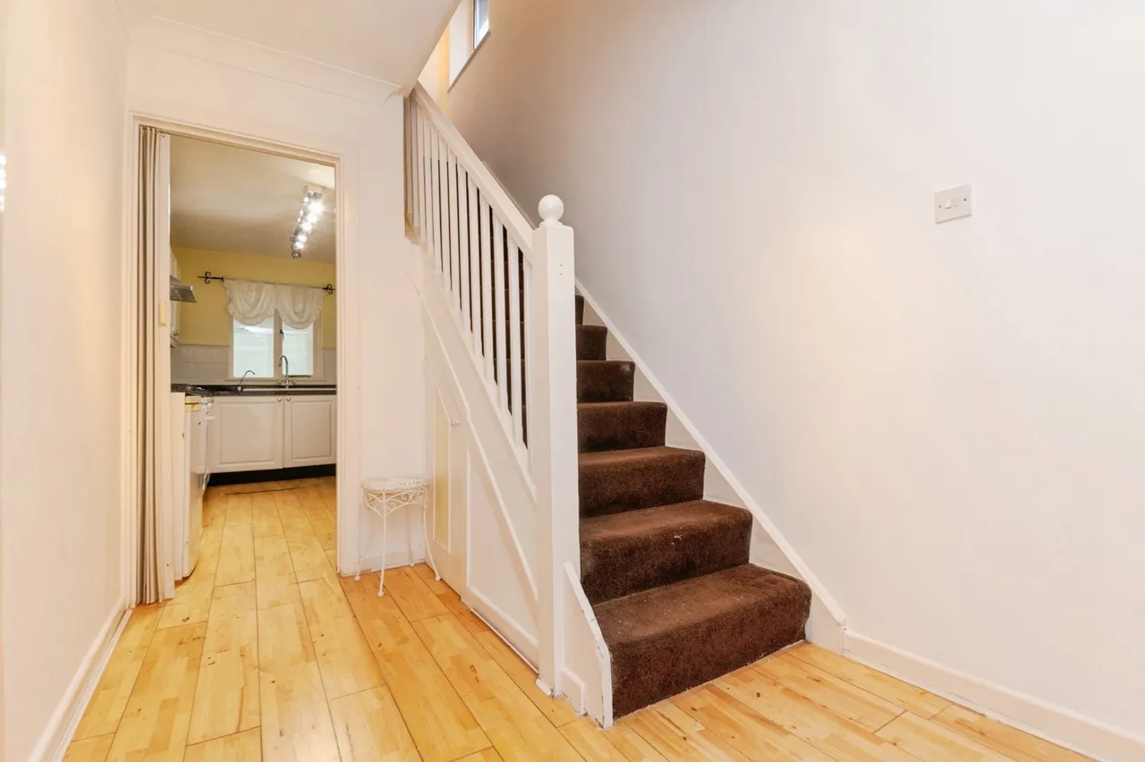 Sandwich Road, CLACTON-ON-SEA, Essex, CO15, photo 8