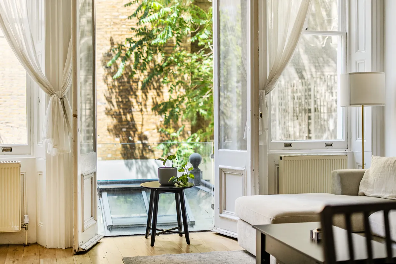 Flat 3, 13 Trebovir Road, London, photo 4