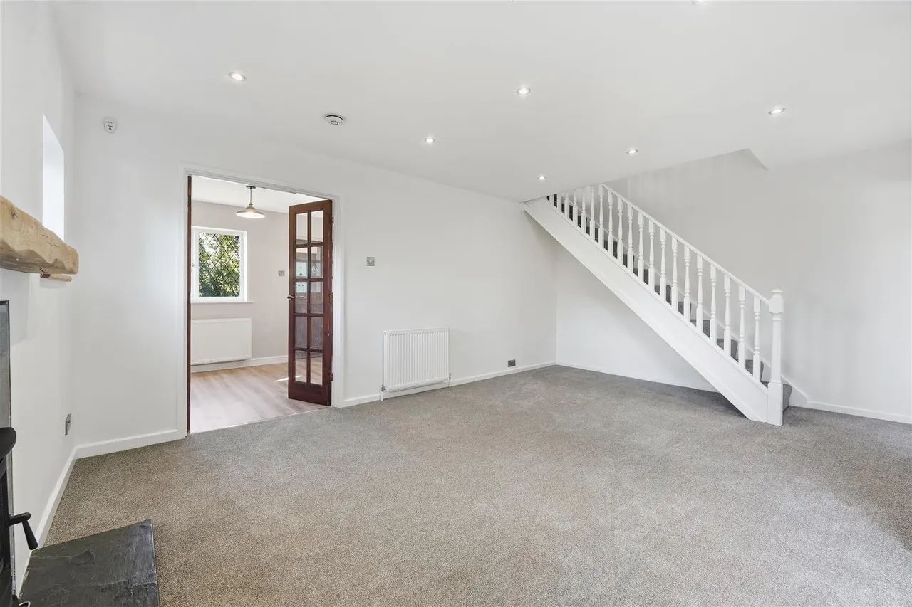High Street, Bollington, SK10, photo 8