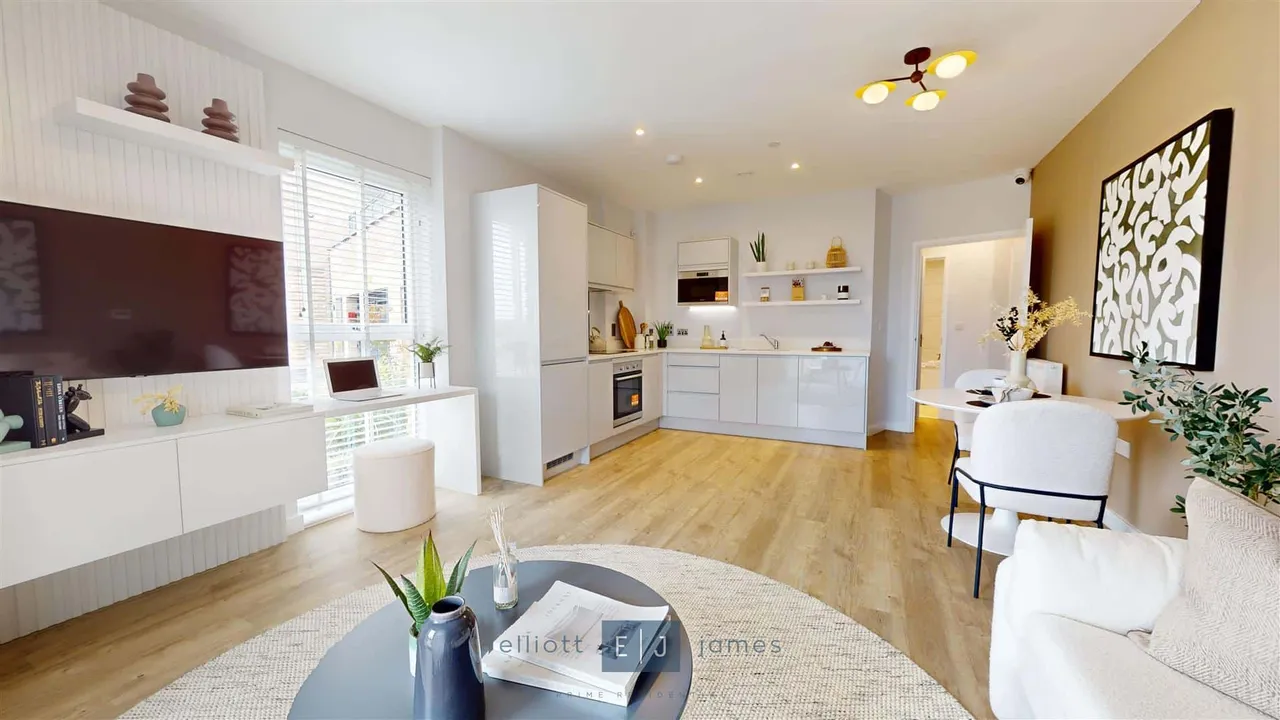 Borders Lane, Loughton, IG10, photo 5