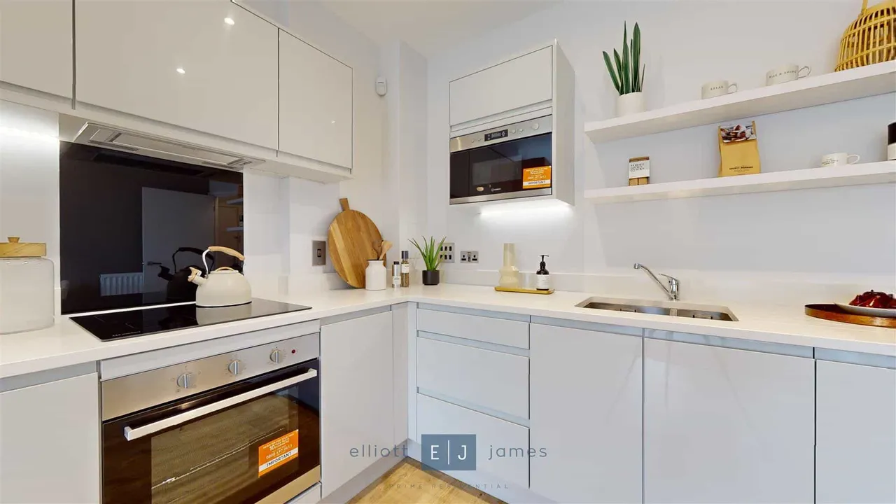 Borders Lane, Loughton, IG10, photo 7