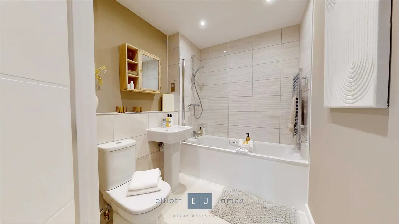 Borders Lane, Loughton, IG10, photo 9