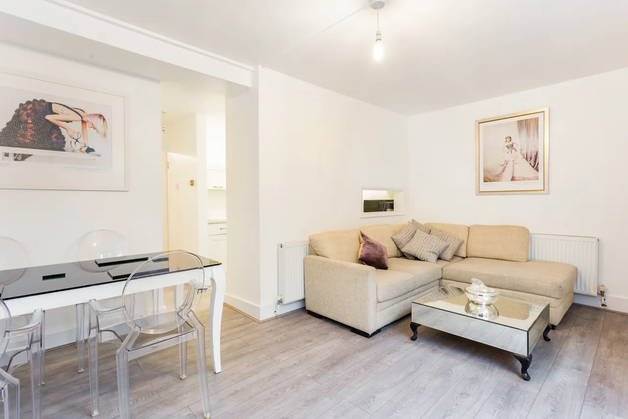 2 bed flat to rent — Westbourne Grove, London, W11