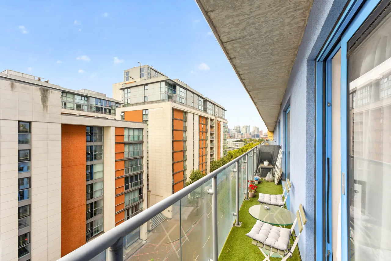 Western Gateway, London, E16, photo 5