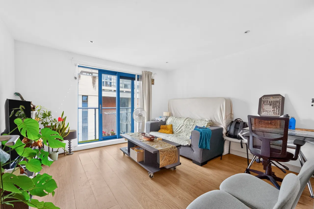 Western Gateway, London, E16, photo 2