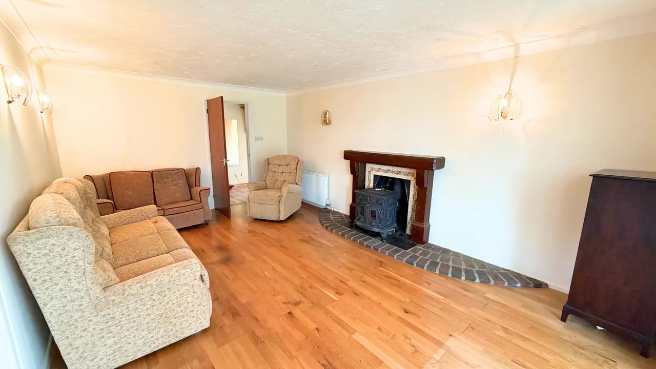 Market Lane, Burston, IP22, photo 2
