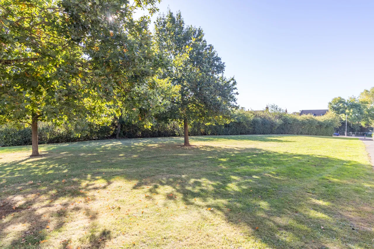 Ruskin Field, Anstey, LE7, photo 31
