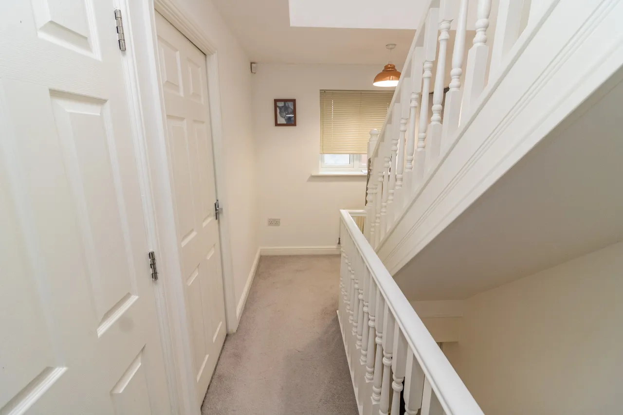 Ruskin Field, Anstey, LE7, photo 16