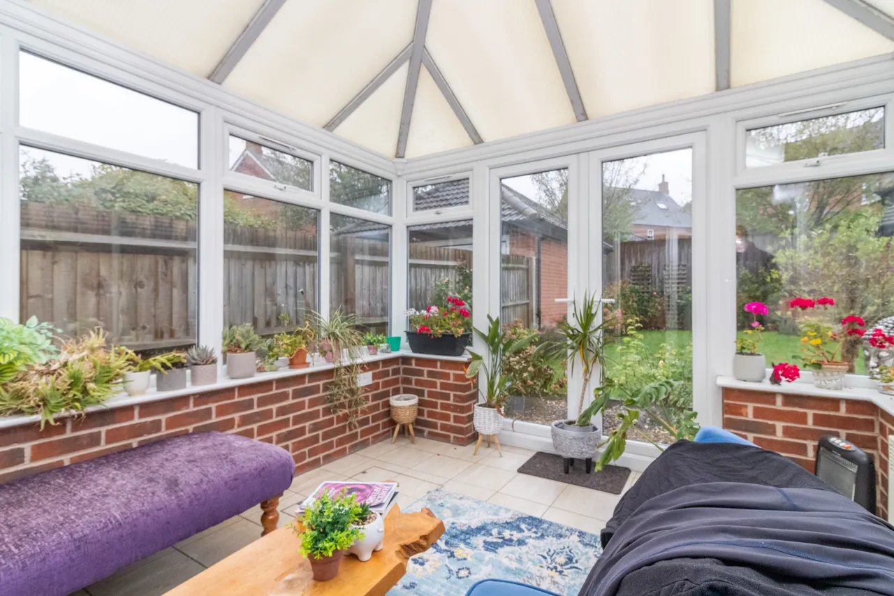 Ruskin Field, Anstey, LE7, photo 15