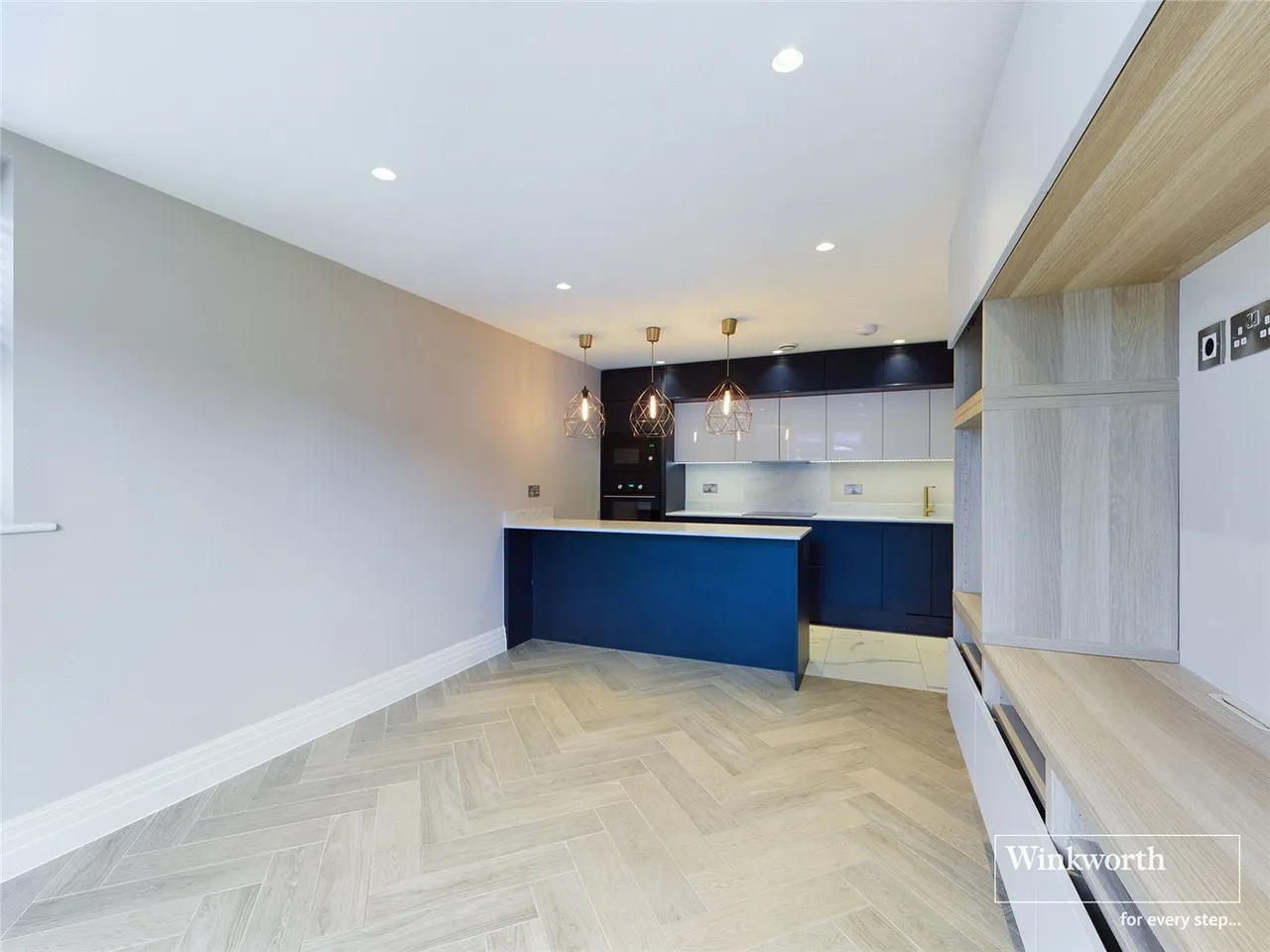 Grayson Court, 2 Wilson Road, Reading, Berkshire, RG30, photo 6