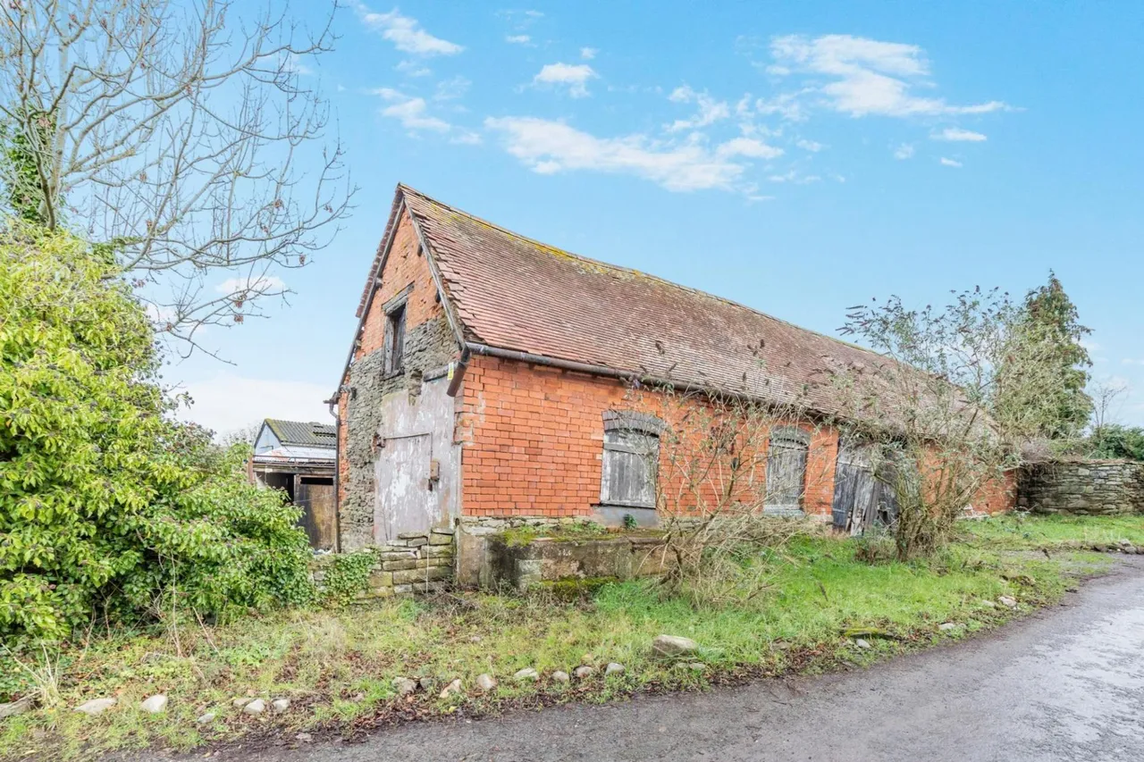 Ruckhall Lane, Clehonger, HR2, photo 22