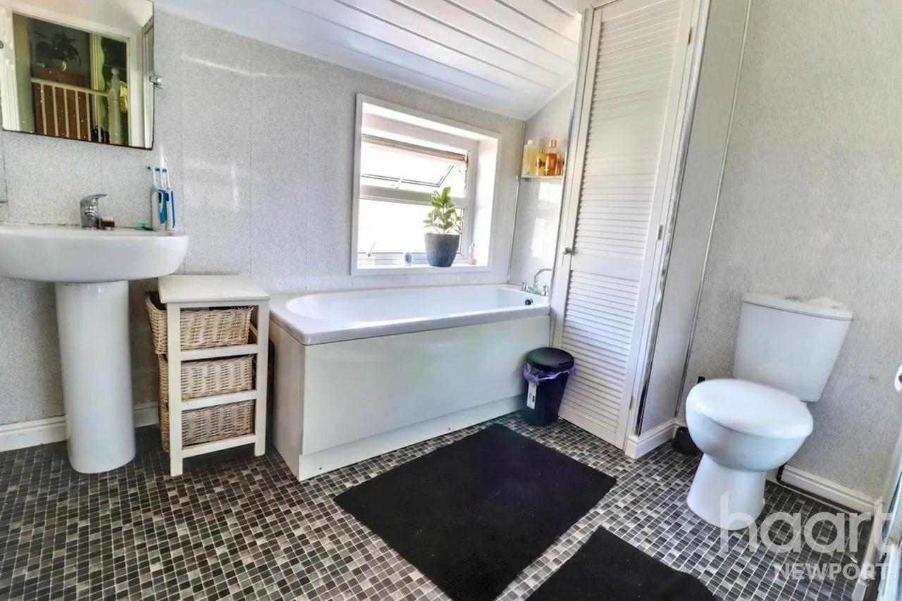 Albany Street, Newport, NP20, photo 12