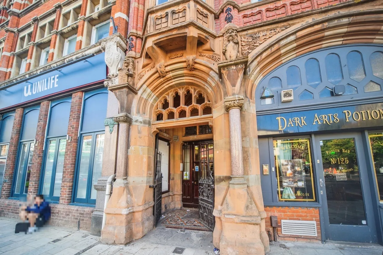 High Street, Southampton, SO14, photo 2