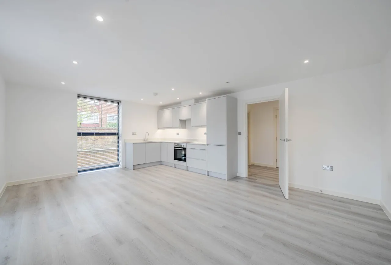 St. James Road, Sutton, SM1 2BA, photo 3