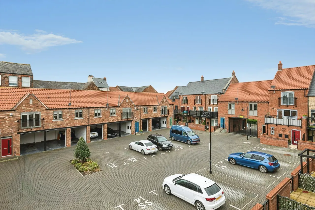 Scotts Square, Hull, HU1, photo 3