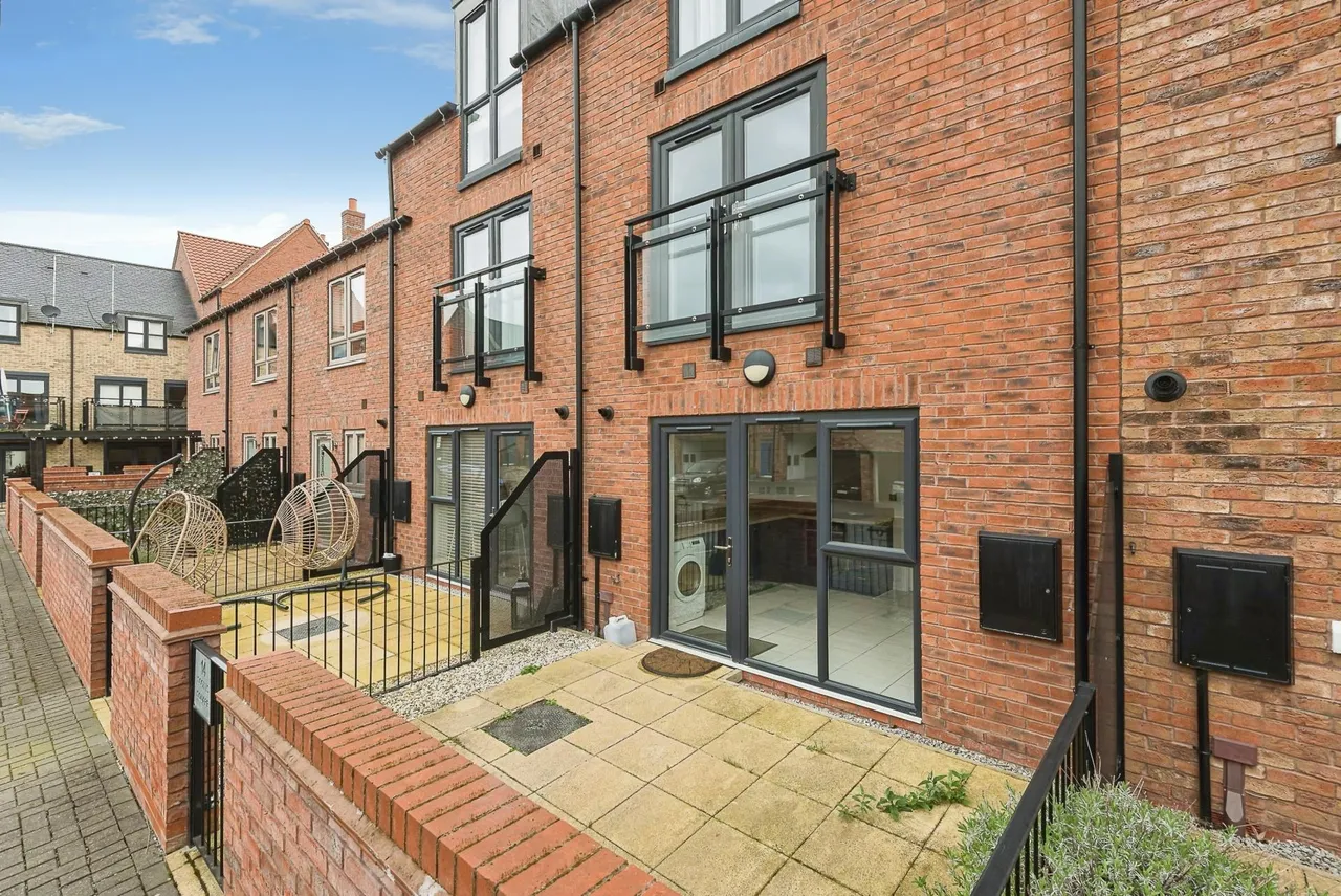 Scotts Square, Hull, HU1, photo 11