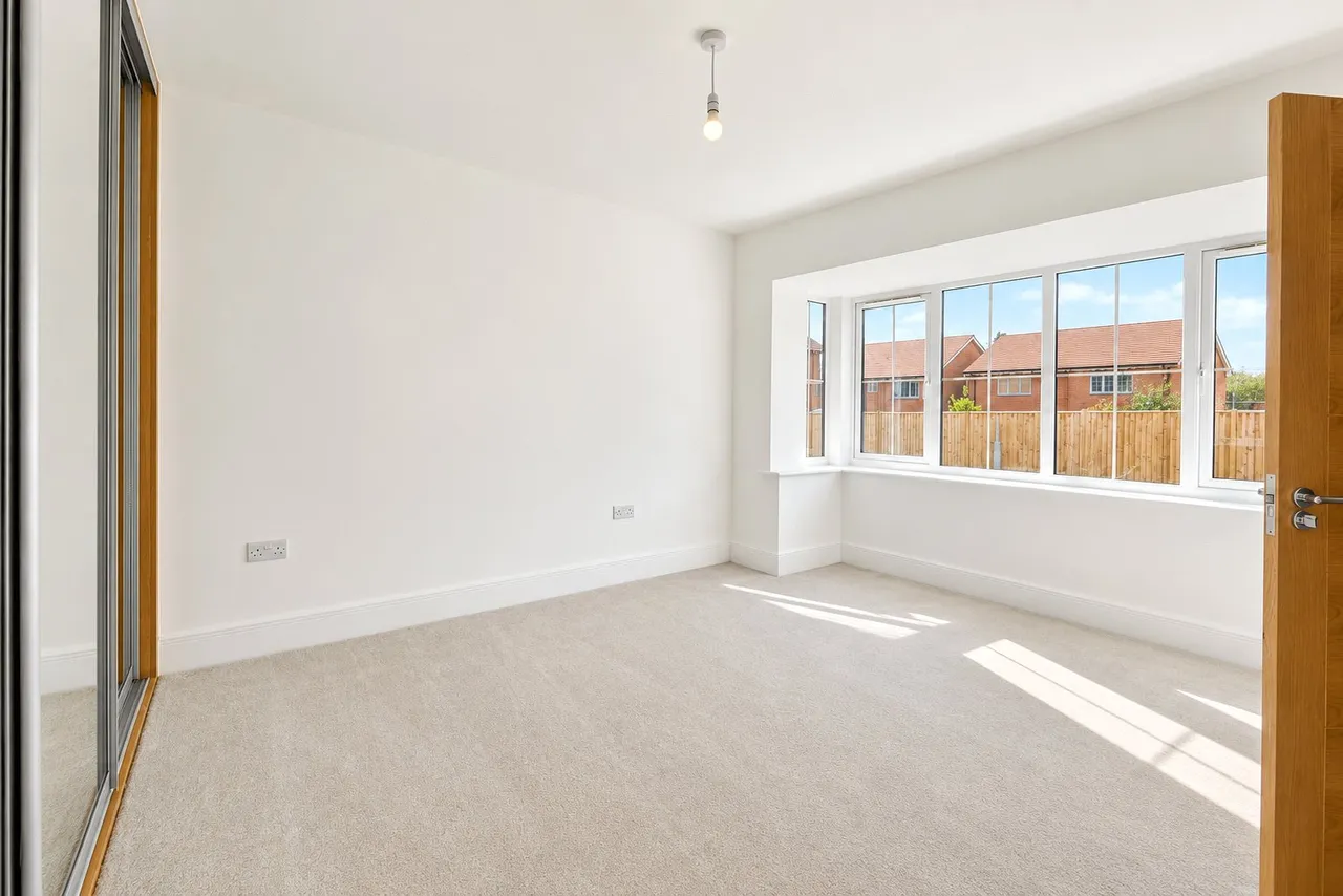 Oakwood Grove, Alderholt, SP6, photo 6