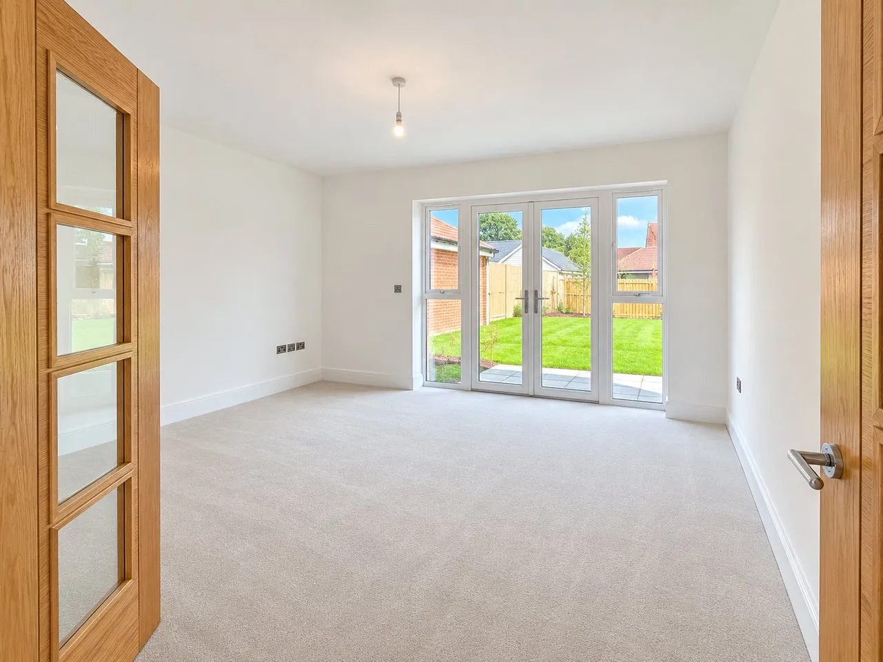 Oakwood Grove, Alderholt, SP6, photo 3