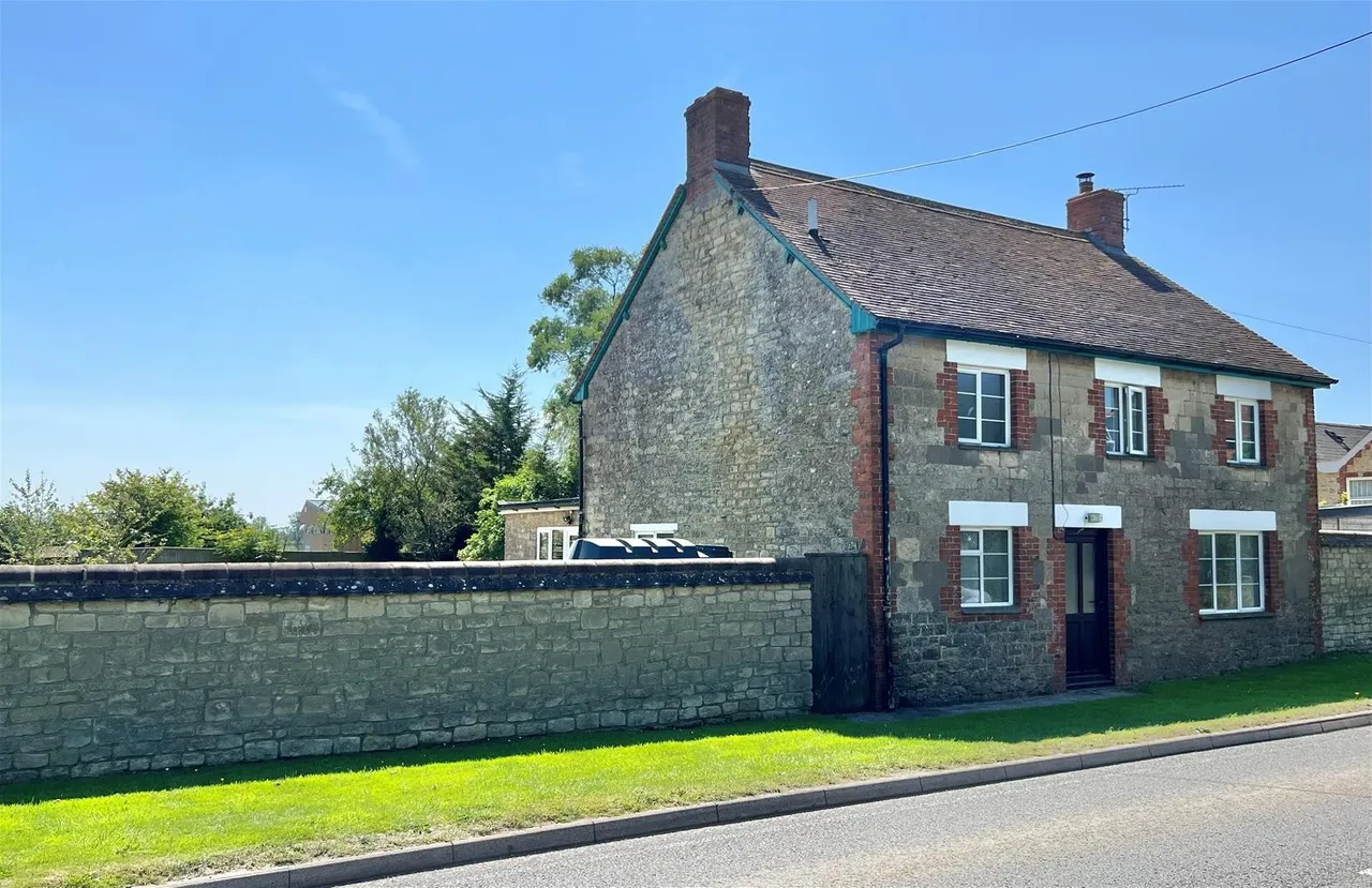 Front Street East Stour, Gillingham, Dorset SP8 5LQ, photo 11