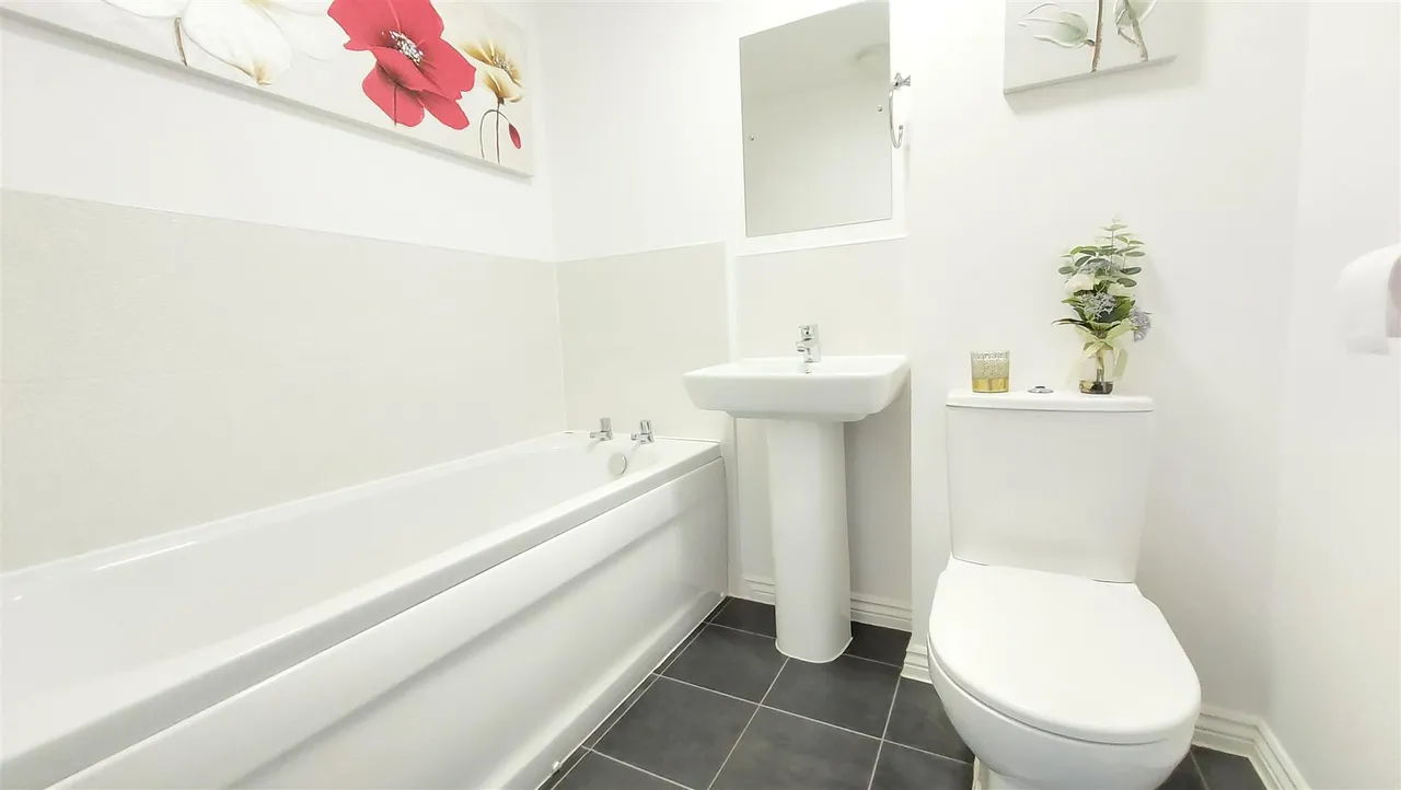 Taunton Road, Bourne, photo 4