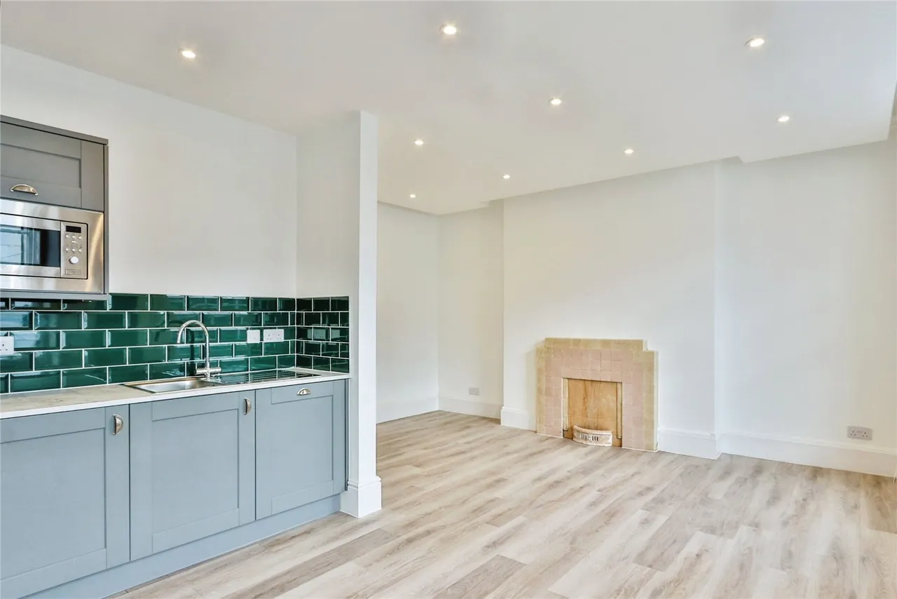 High Street, Poole, BH15, photo 6