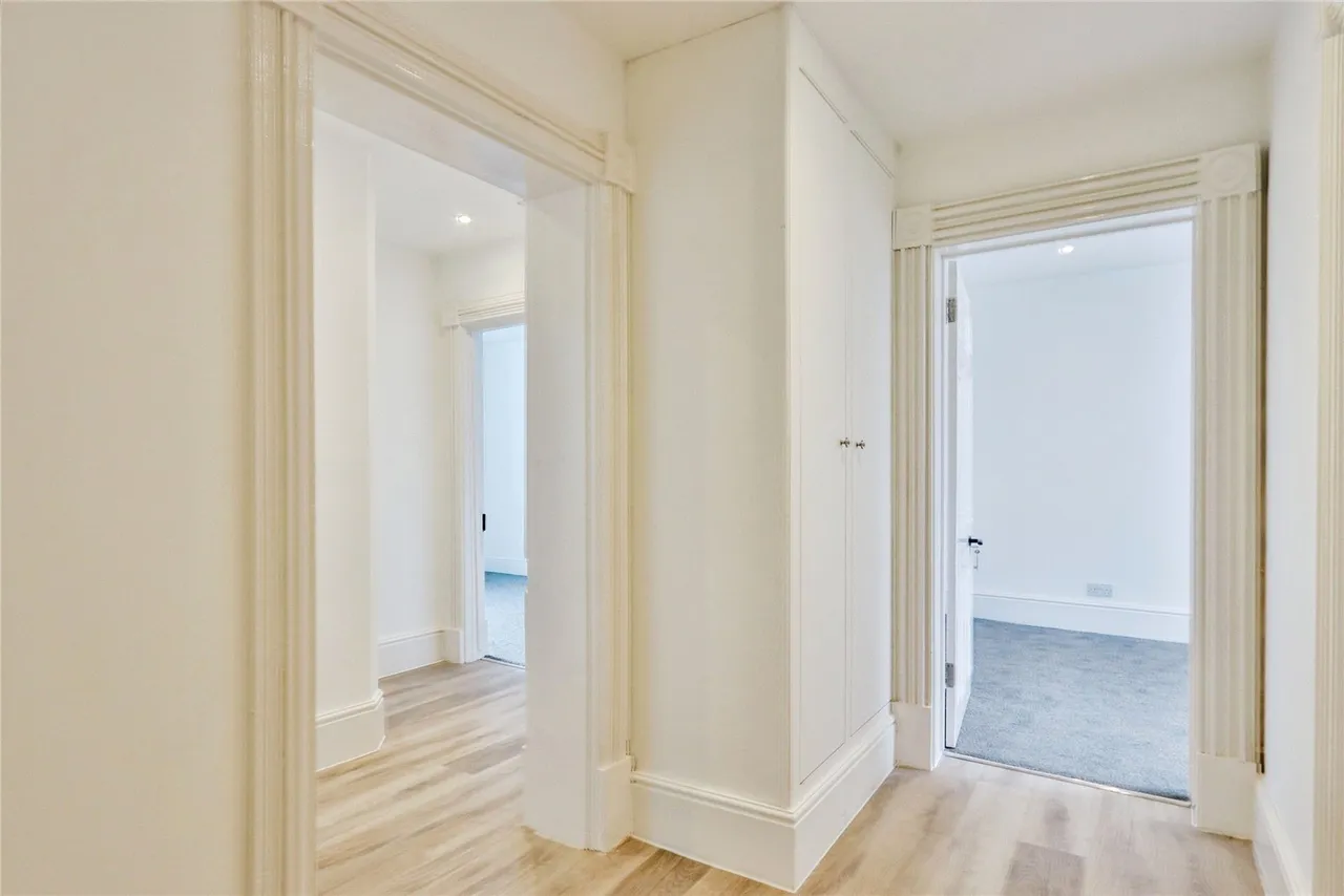 High Street, Poole, BH15, photo 8