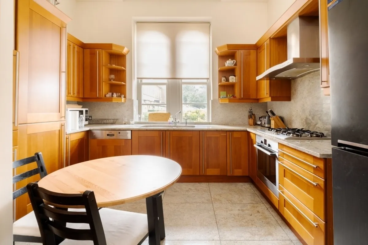 Royal Manor Drive London N11, photo 3