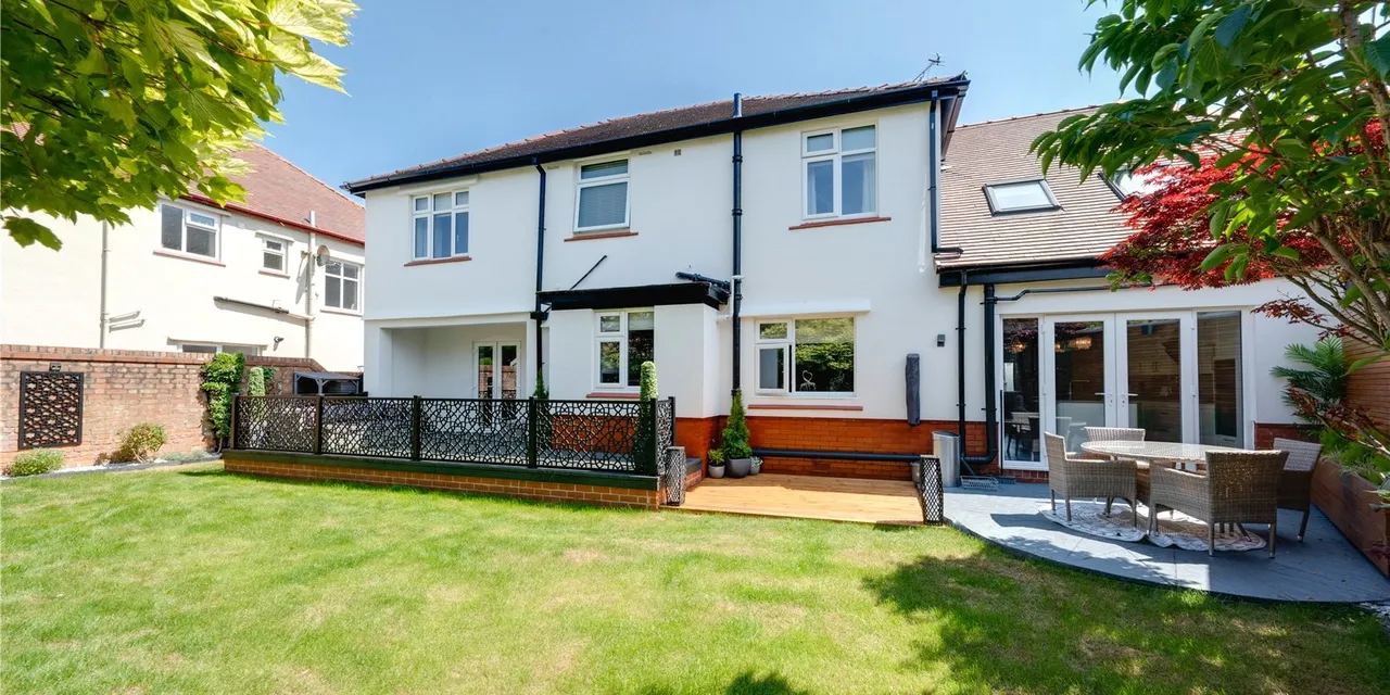Liverpool Road, Southport, PR8, photo 44
