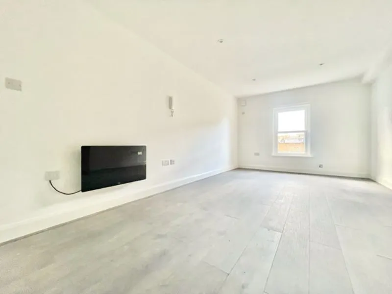 New Cross Road, London, SE14, photo 2