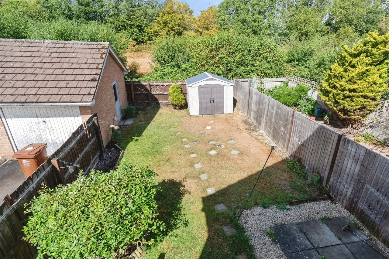 Sorrel Drive, Chippenham, SN14, photo 15