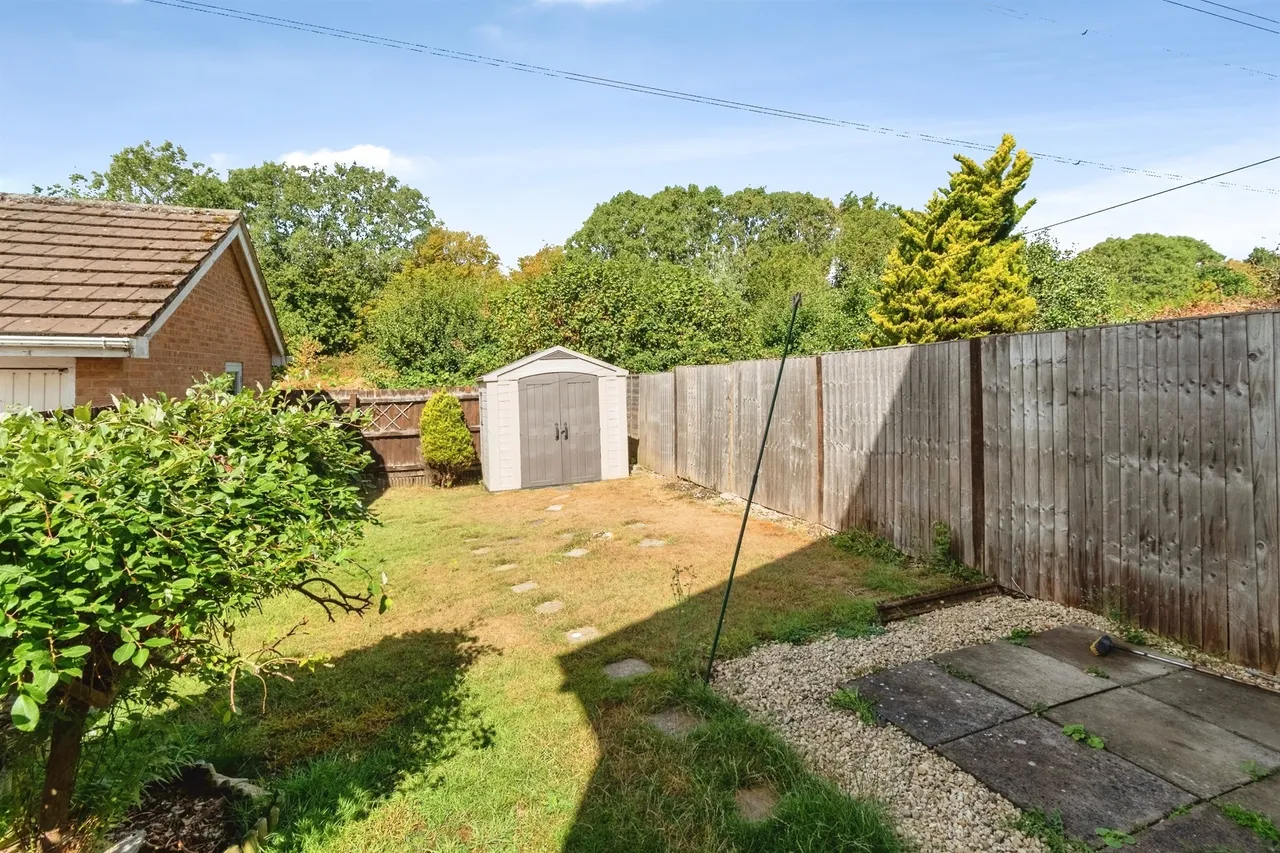 Sorrel Drive, Chippenham, SN14, photo 13