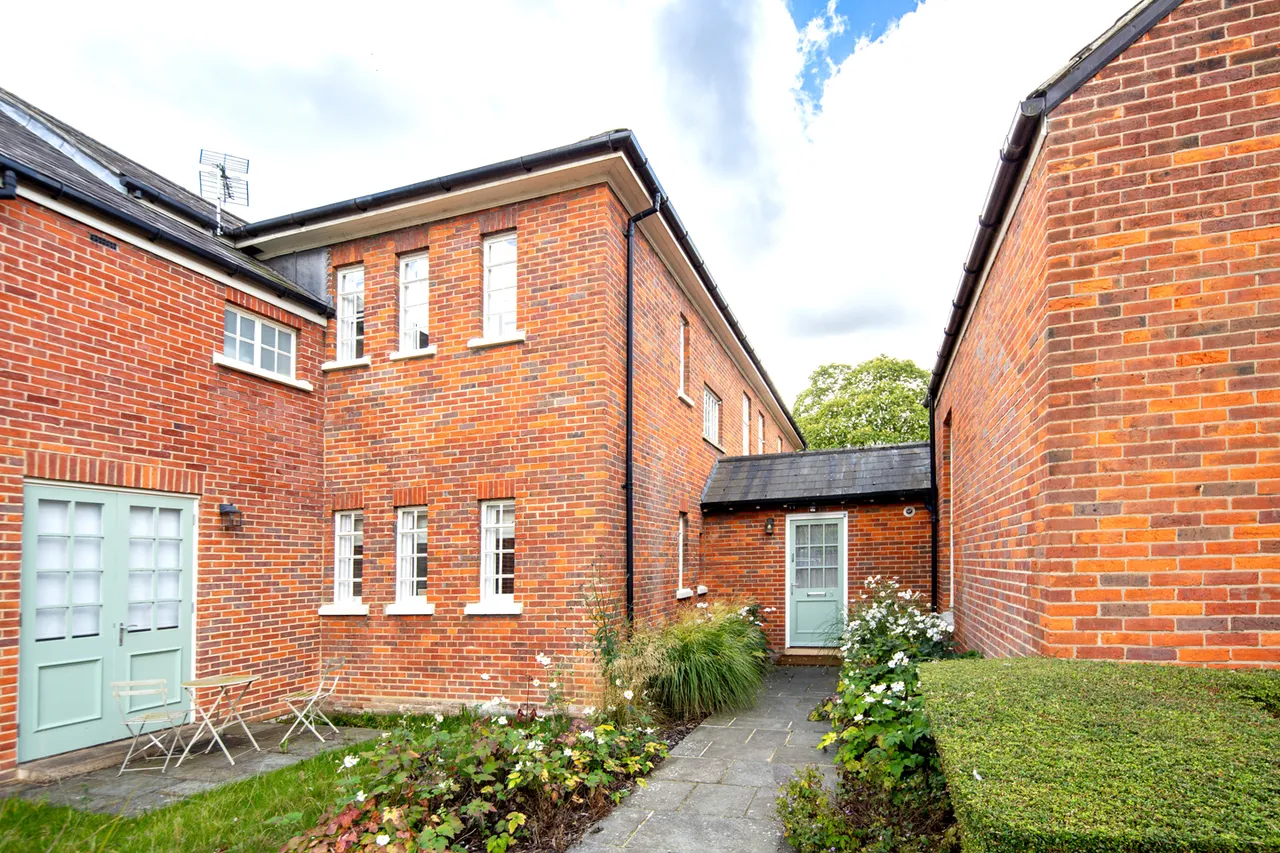 Orchard Lane, Caversfield, photo 2