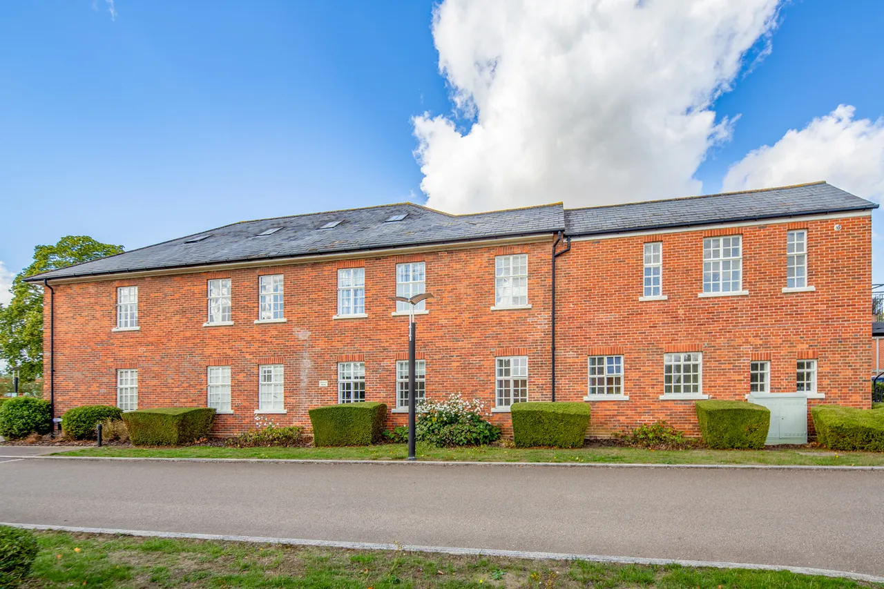 Orchard Lane, Caversfield, photo 3
