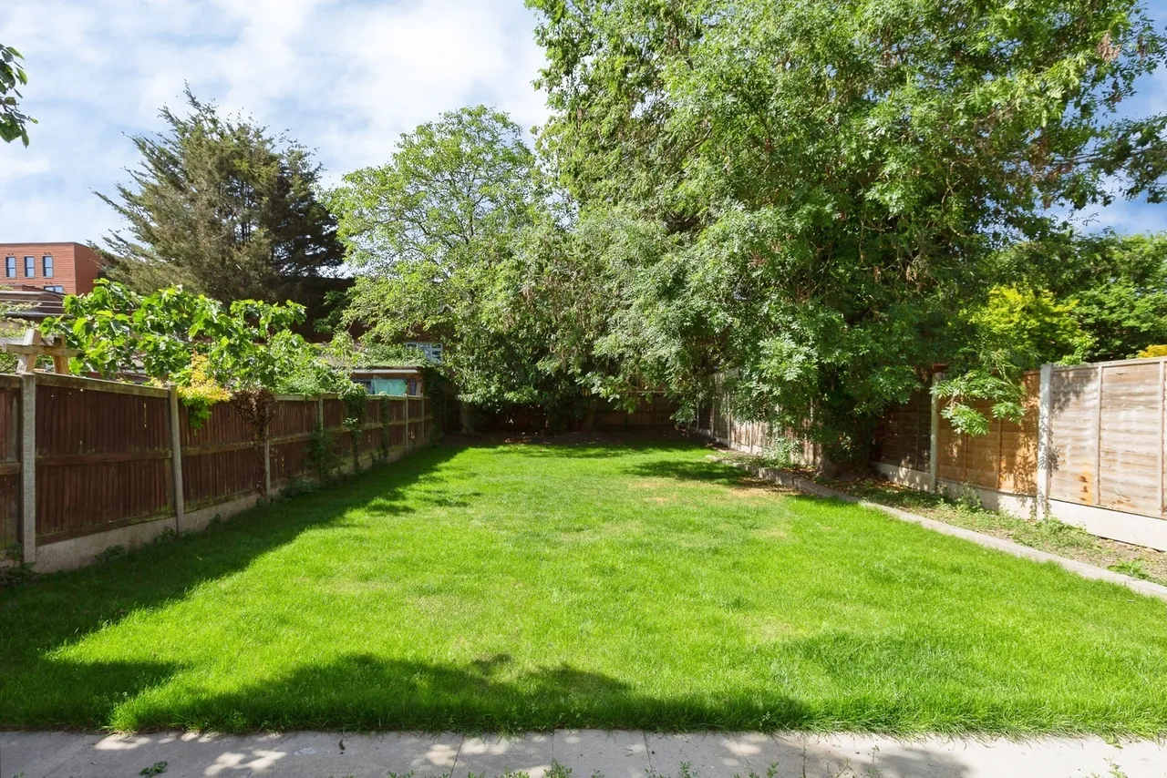 Beattyville Gardens, Ilford, IG6, photo 31