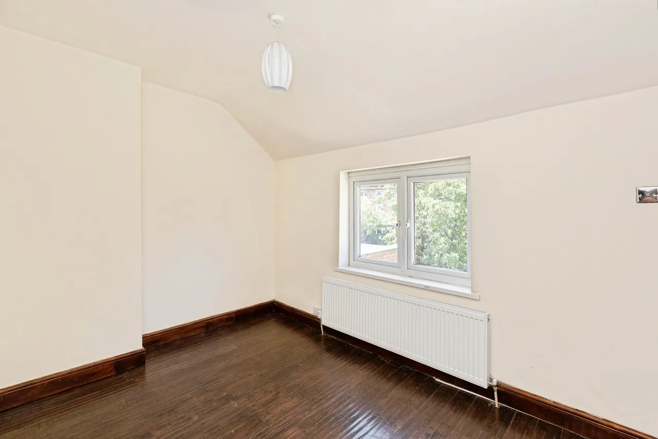 Beattyville Gardens, Ilford, IG6, photo 26