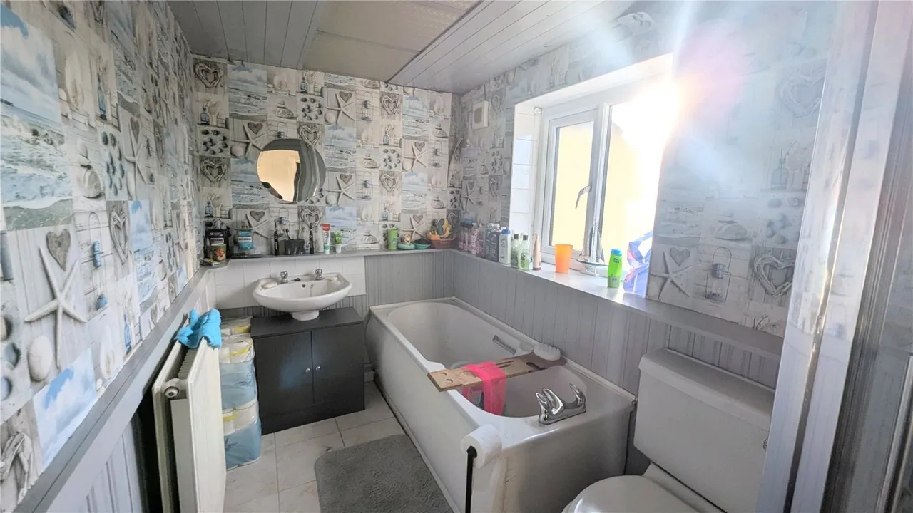 Waddington Avenue, Burnley, Lancashire, BB10, photo 7