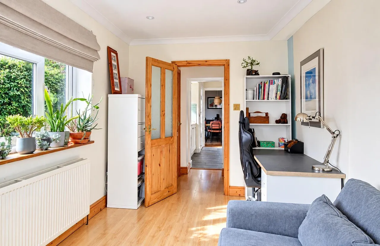 Henfield Road, Horsham, RH13, photo 9