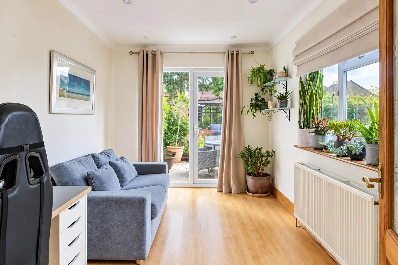 Henfield Road, Horsham, RH13, photo 5