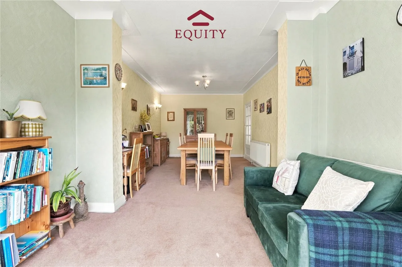 Queen Annes Grove, Enfield, photo 9