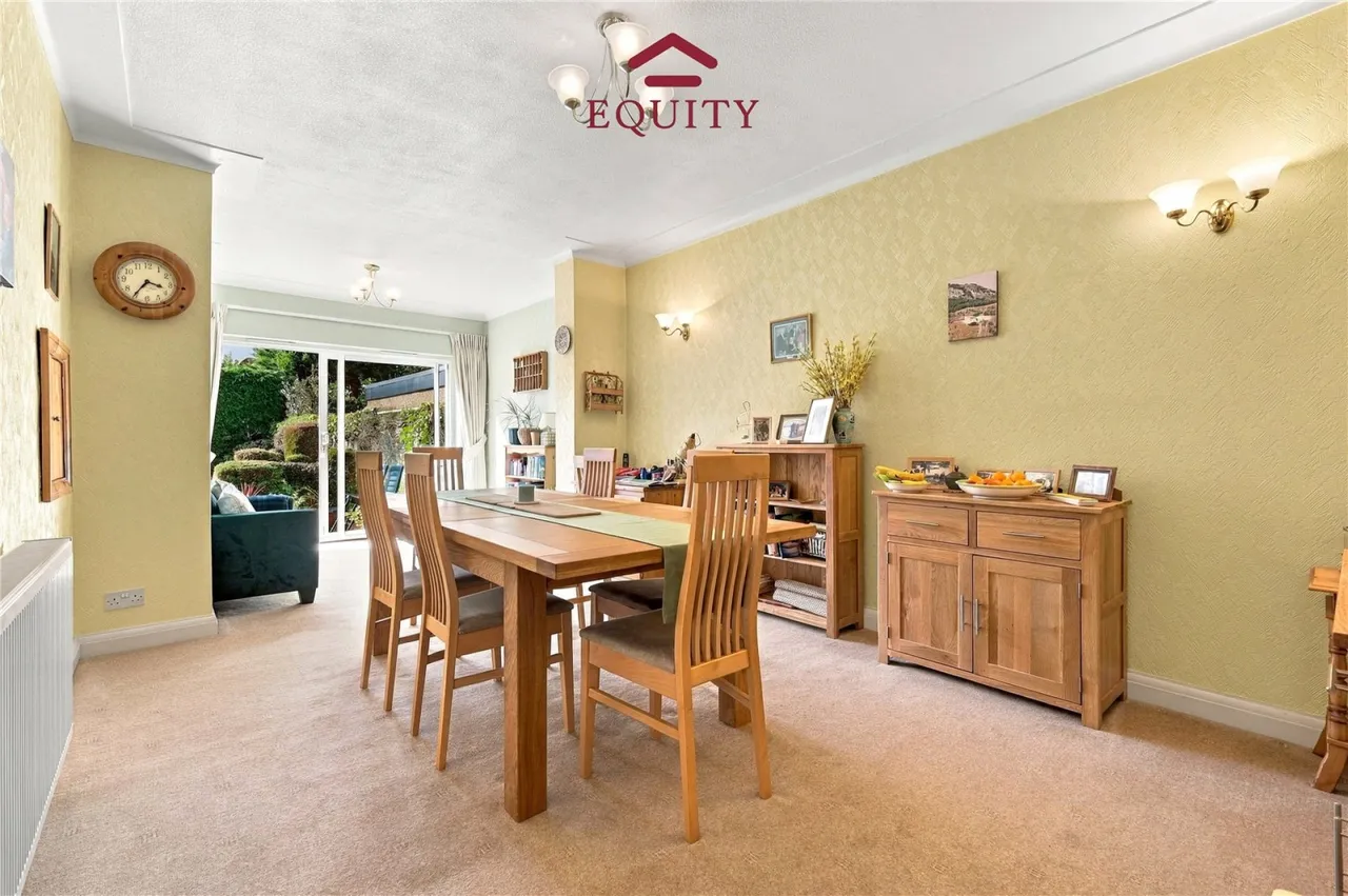 Queen Annes Grove, Enfield, photo 7