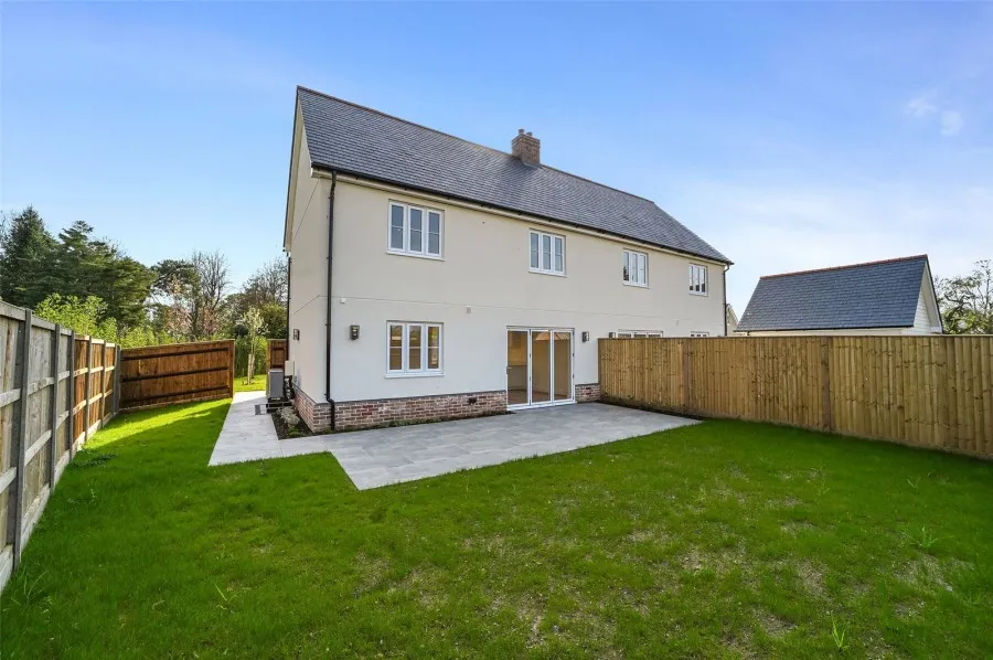 with 3 bedrooms in Perry Green, Much Hadham, SG10, photo 10