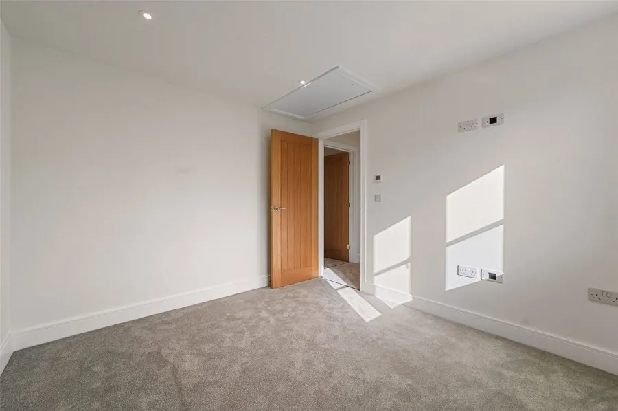 with 3 bedrooms in Perry Green, Much Hadham, SG10, photo 5