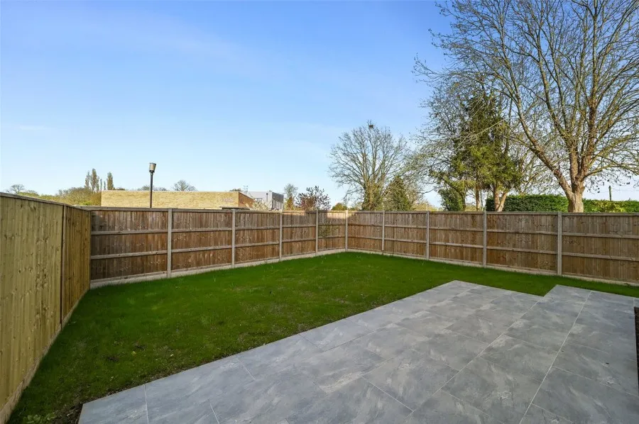 with 3 bedrooms in Perry Green, Much Hadham, SG10, photo 11