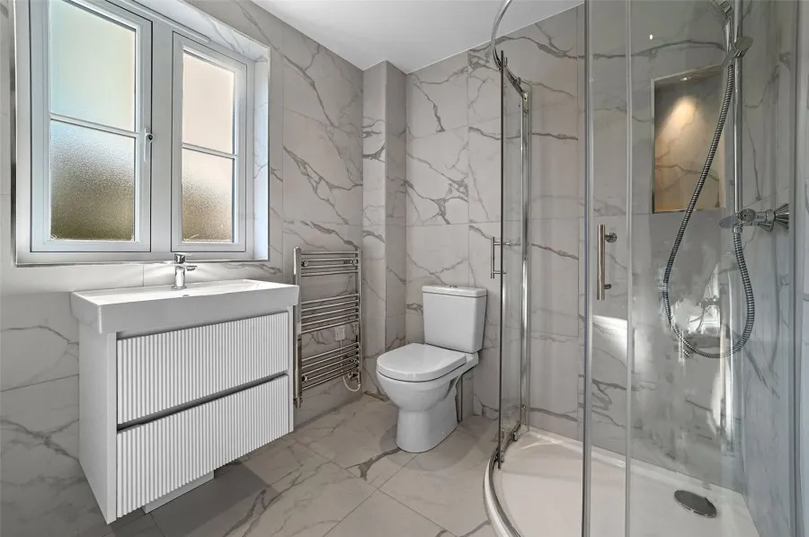 with 3 bedrooms in Perry Green, Much Hadham, SG10, photo 8