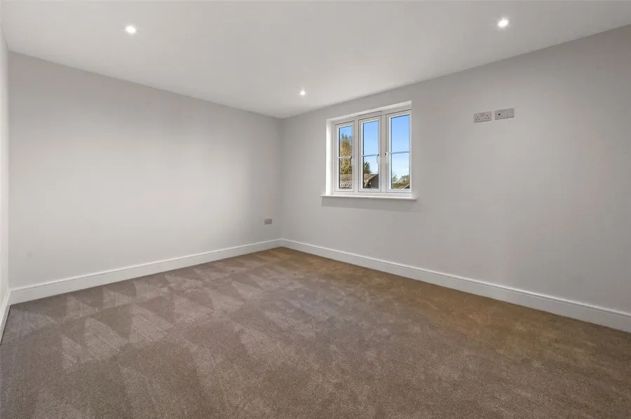 with 3 bedrooms in Perry Green, Much Hadham, SG10, photo 15